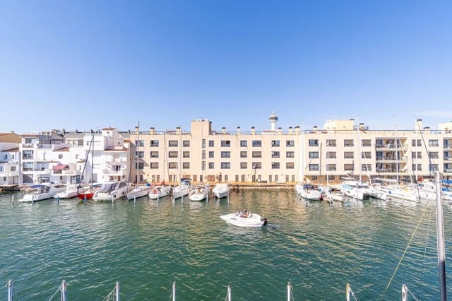 2 makuuhuone Huoneisto myytävänä paikassa Empuriabrava, Castelló d'Empúries mukana 
autotalli - 275 000 € (Ref: 9879373)