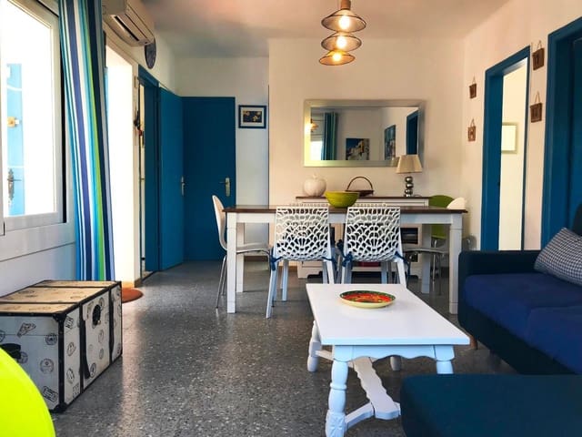 2 chambre Villa/Maison à vendre à Roses avec piscine - 320 000 € (Ref: 9879377)