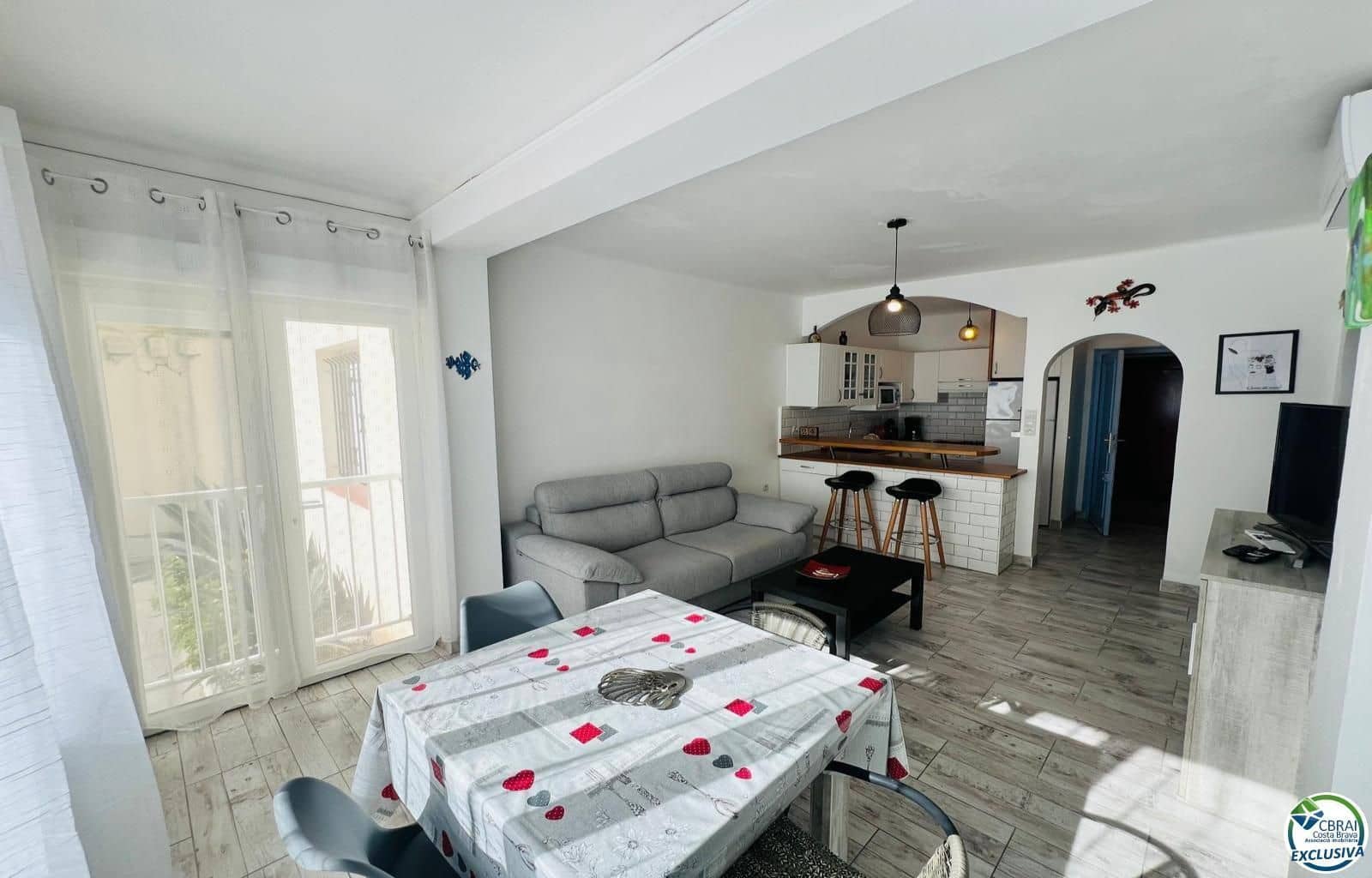 2 makuuhuone Huoneisto myytävänä paikassa Roses mukana 
autotalli - 219 000 € (Ref: 9879378)
