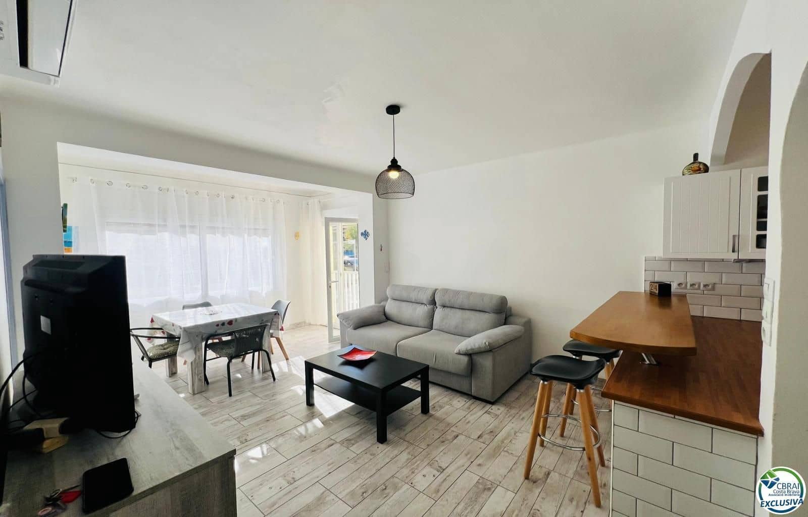 2 makuuhuone Huoneisto myytävänä paikassa Roses mukana 
autotalli - 219 000 € (Ref: 9879378)