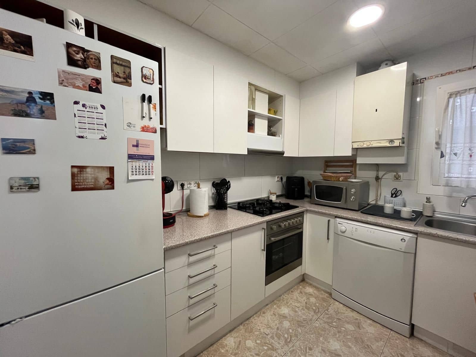 4 soveværelse Lejlighed til salg i Roses - € 199.500 (Ref: 9879381)