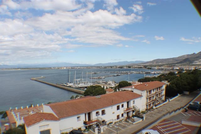 1 quarto Apartamento para venda em Roses com garagem - 255 000 € (Ref: 9879382)