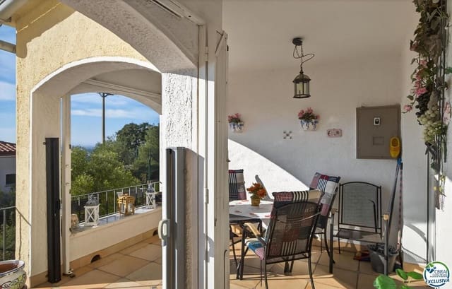 3 soverom Villa til salgs i El Mas Fumats, Roses med garasje - € 350 000 (Ref: 9879386)