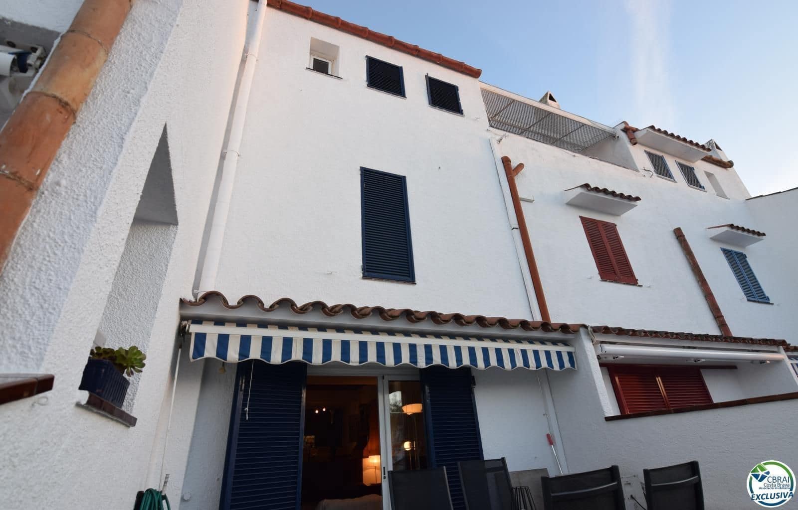 4 sypialnia Willa na sprzedaż w Empuriabrava z garażem - 455 000 € (Ref: 9879388)