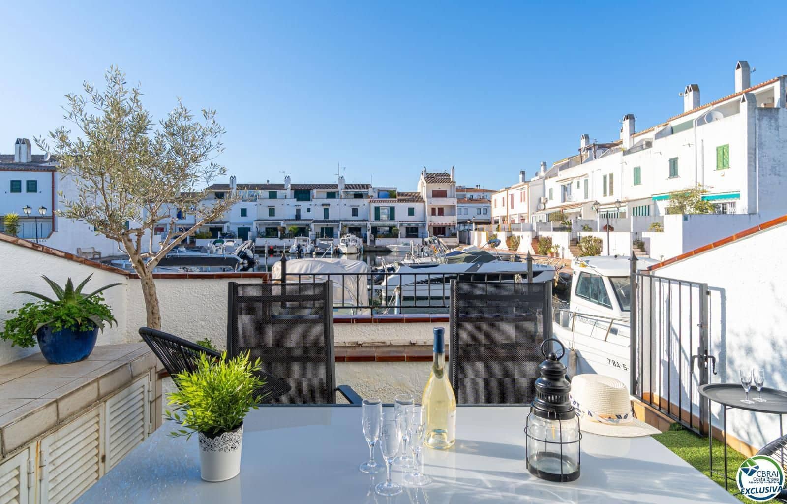 4 sypialnia Willa na sprzedaż w Empuriabrava z garażem - 455 000 € (Ref: 9879388)