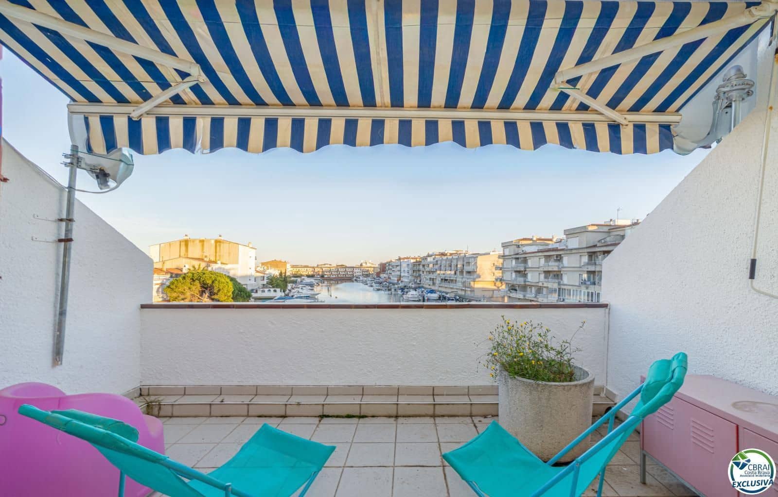 4 sypialnia Willa na sprzedaż w Empuriabrava z garażem - 455 000 € (Ref: 9879388)
