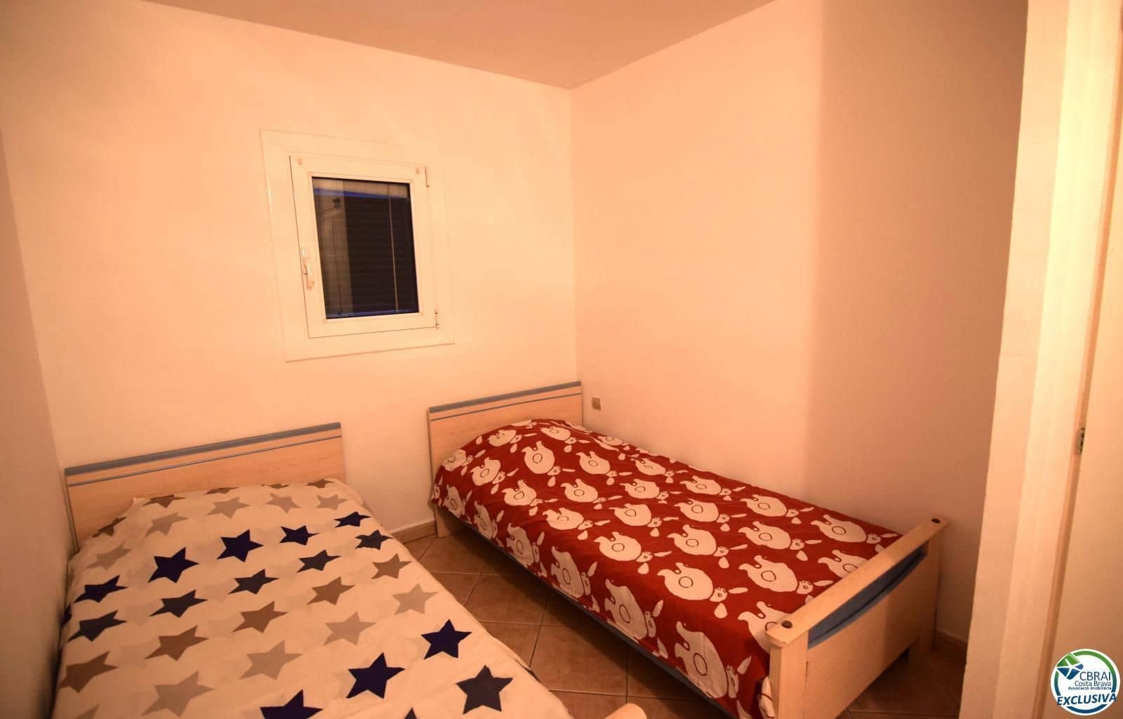 4 sypialnia Willa na sprzedaż w Empuriabrava z garażem - 455 000 € (Ref: 9879388)