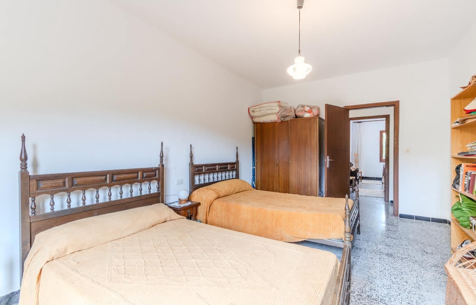 4 sypialnia Willa na sprzedaż w Sant Llorenc de la Muga z garażem - 370 000 € (Ref: 9879390)
