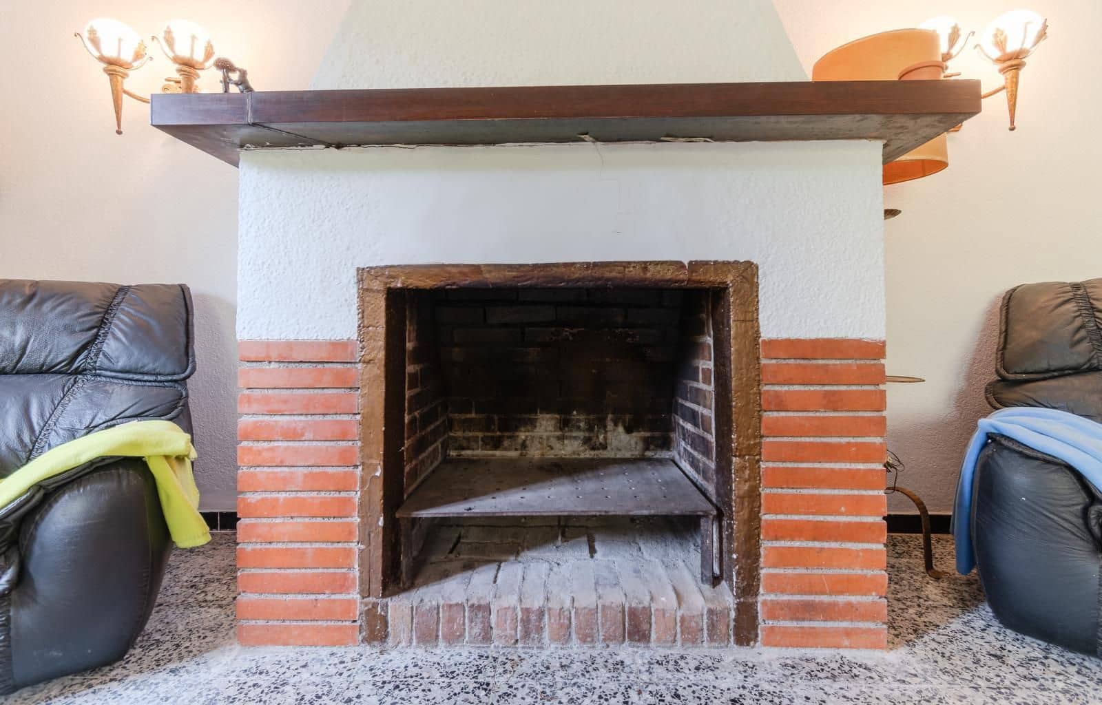 4 sypialnia Willa na sprzedaż w Sant Llorenc de la Muga z garażem - 370 000 € (Ref: 9879390)