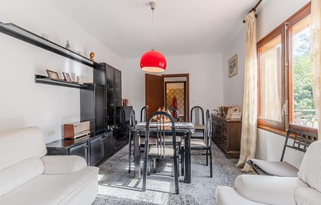 4 sypialnia Willa na sprzedaż w Sant Llorenç de la Muga z garażem - 370 000 € (Ref: 9879390)