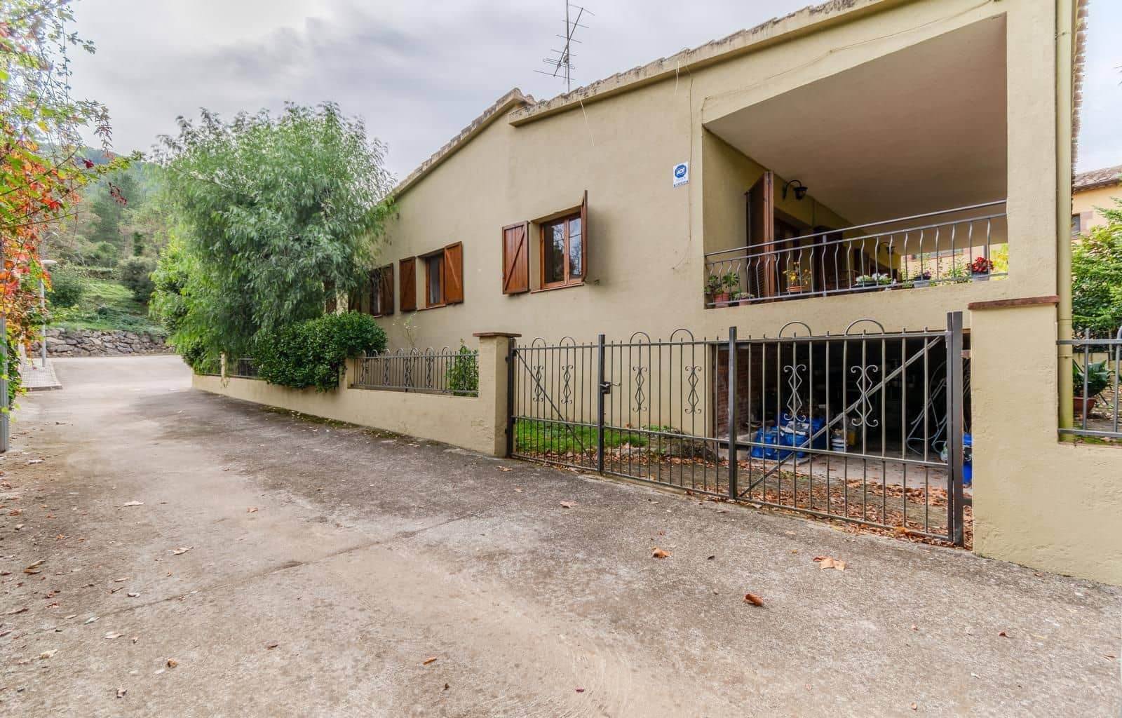 4 sypialnia Willa na sprzedaż w Sant Llorenc de la Muga z garażem - 370 000 € (Ref: 9879390)