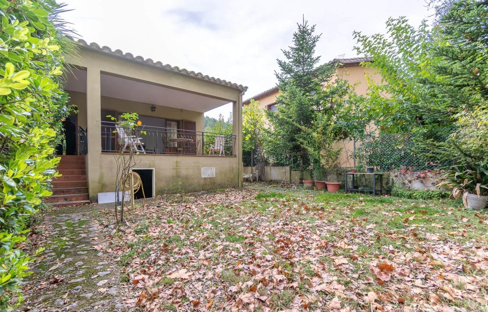 4 sypialnia Willa na sprzedaż w Sant Llorenc de la Muga z garażem - 370 000 € (Ref: 9879390)