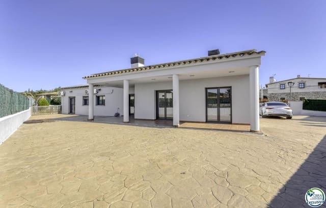 4 quarto Moradia para venda em Cistella com piscina garagem - 730 000 € (Ref: 9879391)