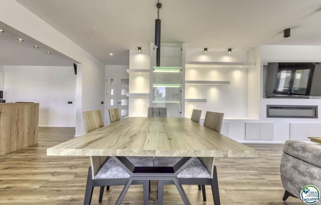 4 quarto Moradia para venda em Cistella com piscina garagem - 730 000 € (Ref: 9879391)
