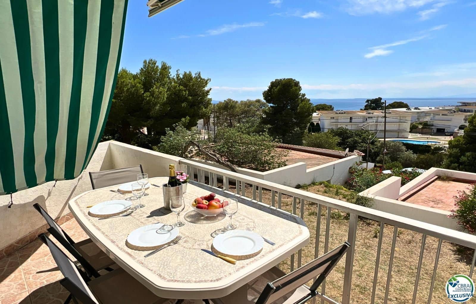2 Zimmer Apartment zu verkaufen in Roses mit Garage - 270.000 € (Ref: 9879392)