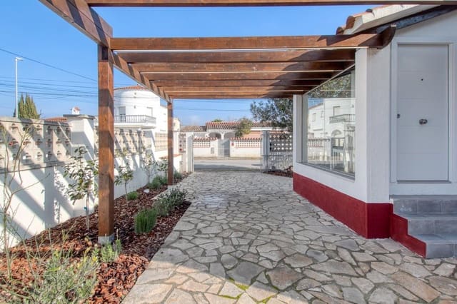 2 makuuhuone Huvila myytävänä paikassa Empuriabrava, Castelló d'Empúries - 339 000 € (Ref: 9879393)