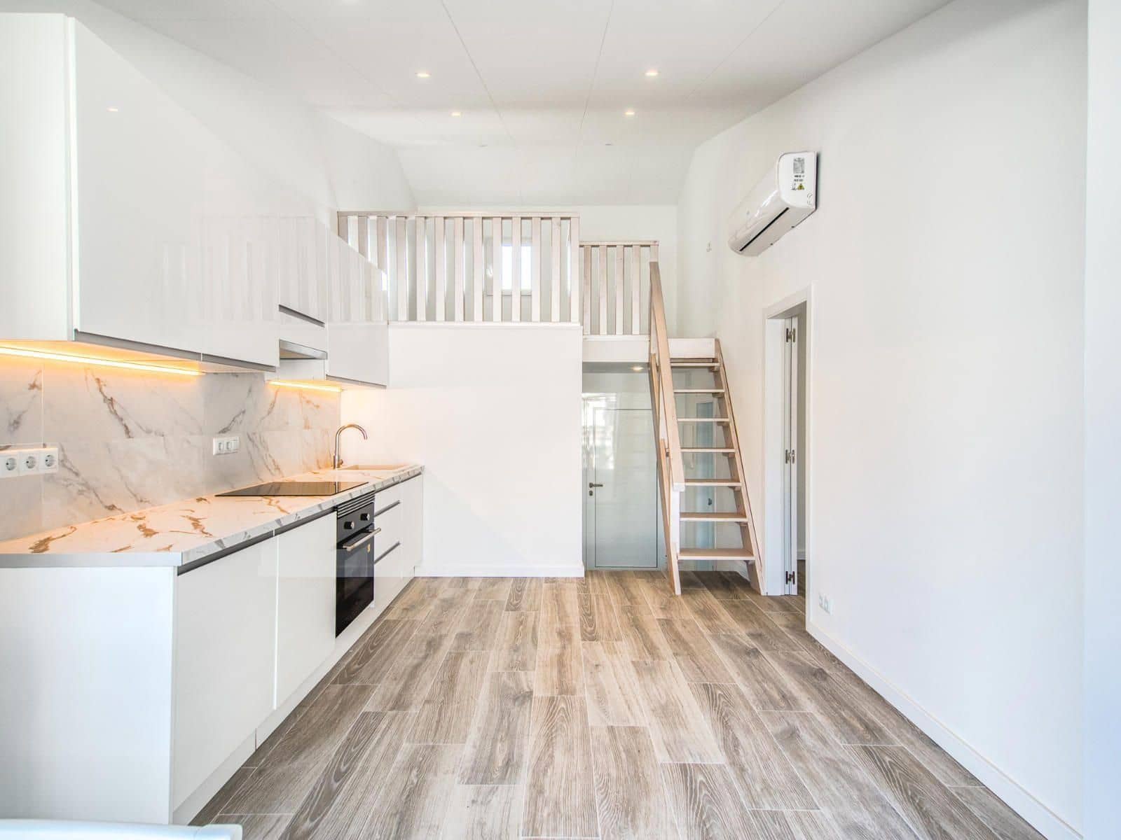 2 makuuhuone Huvila myytävänä paikassa Empuriabrava - 339 000 € (Ref: 9879393)