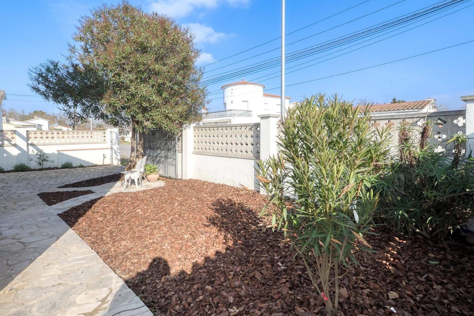 2 makuuhuone Huvila myytävänä paikassa Empuriabrava - 339 000 € (Ref: 9879393)