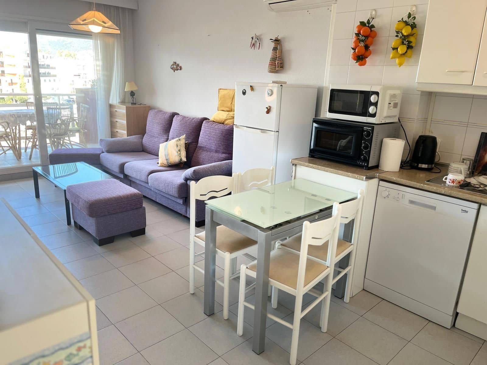 2 bedroom Flat for sale in Roses with garage - € 265,000 (Ref: 9879394)