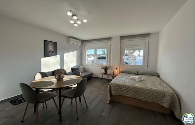 Studio till salu i Empuriabrava, Castelló d'Empúries - 134 000 € (Ref: 9879397)