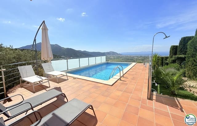 4 sypialnia Willa na sprzedaż w El Mas Fumats, Roses z basenem garażem - 765 000 € (Ref: 9879401)