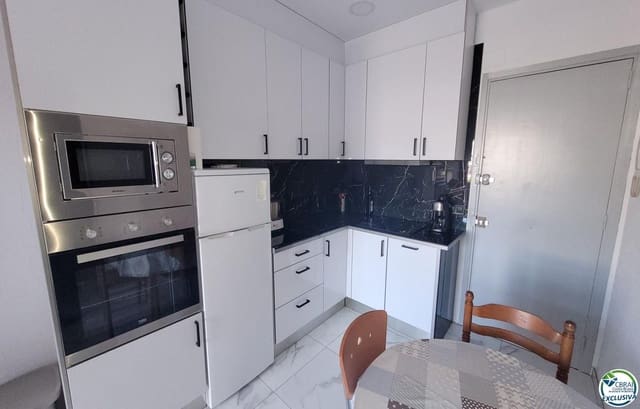 1 makuuhuone Huoneisto myytävänä paikassa Empuriabrava, Castelló d'Empúries - 135 000 € (Ref: 9879410)