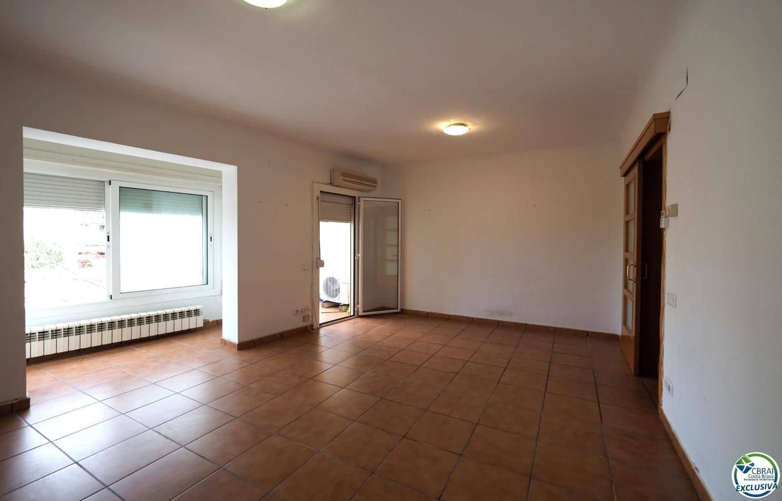 3 quarto Apartamento para venda em Roses - 229 000 € (Ref: 9879412)