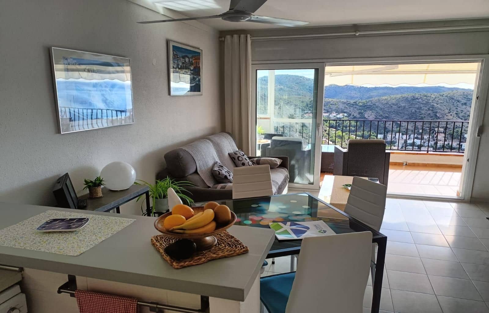 2 bedroom Apartment for sale in Roses with garage - € 295,000 (Ref: 9879415)