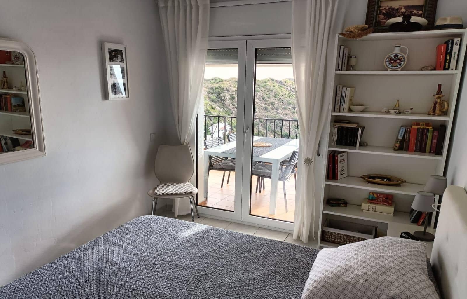 2 bedroom Apartment for sale in Roses with garage - € 295,000 (Ref: 9879415)