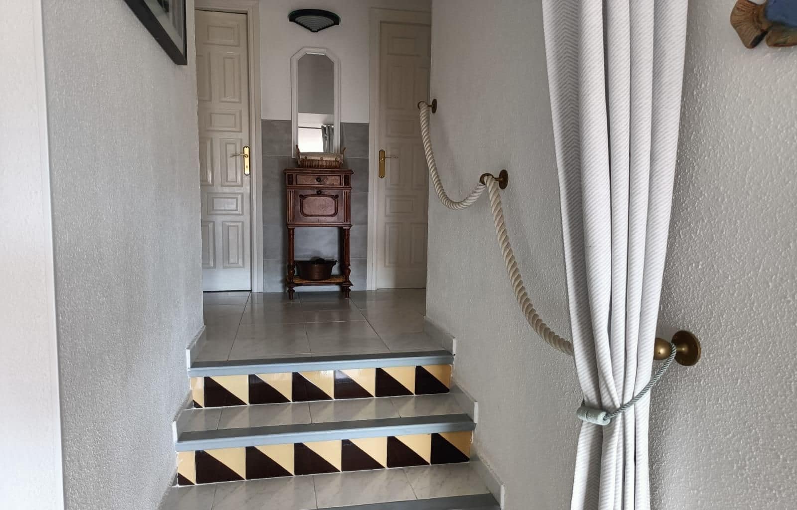 2 bedroom Apartment for sale in Roses with garage - € 295,000 (Ref: 9879415)
