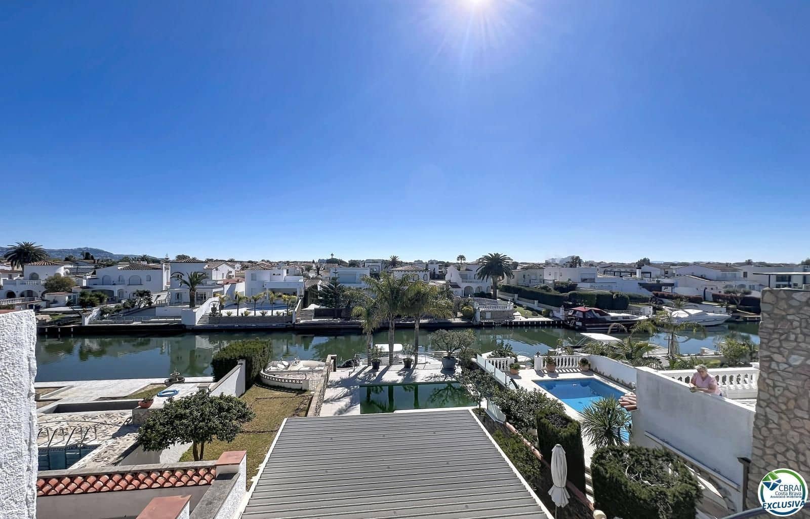 3 soverom Villa til salgs i Empuriabrava med svømmebasseng garasje - € 930 000 (Ref: 9879416)