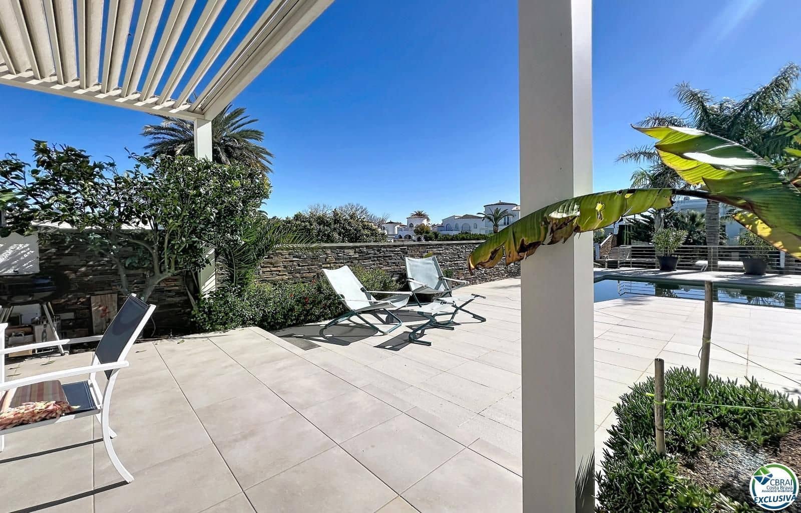 3 soverom Villa til salgs i Empuriabrava med svømmebasseng garasje - € 930 000 (Ref: 9879416)