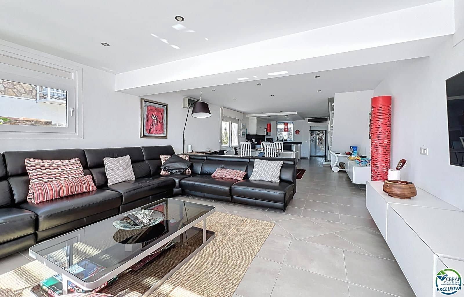 3 soverom Villa til salgs i Empuriabrava med svømmebasseng garasje - € 930 000 (Ref: 9879416)