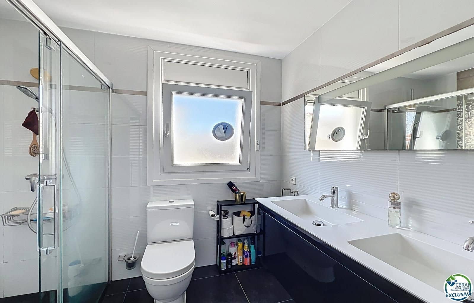 3 soverom Villa til salgs i Empuriabrava med svømmebasseng garasje - € 930 000 (Ref: 9879416)