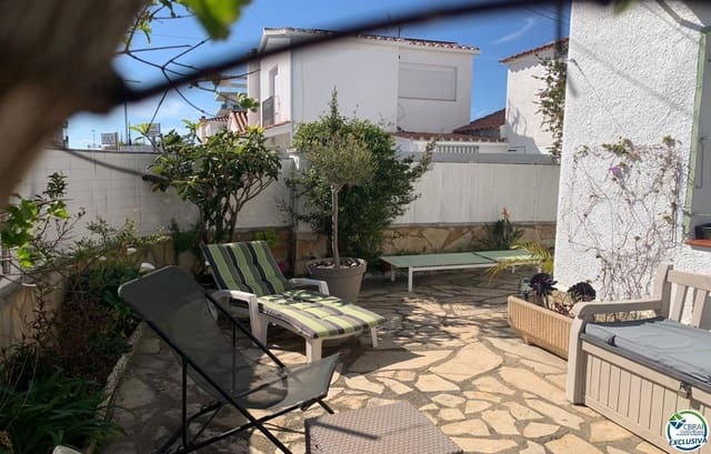 3 sovrum Villa till salu i Santa Margarida, Roses med pool - 349 000 € (Ref: 9879417)