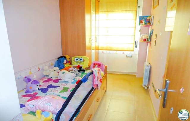 3 soveværelse Lejlighed til salg i Figueres med garage - € 190.000 (Ref: 9879418)
