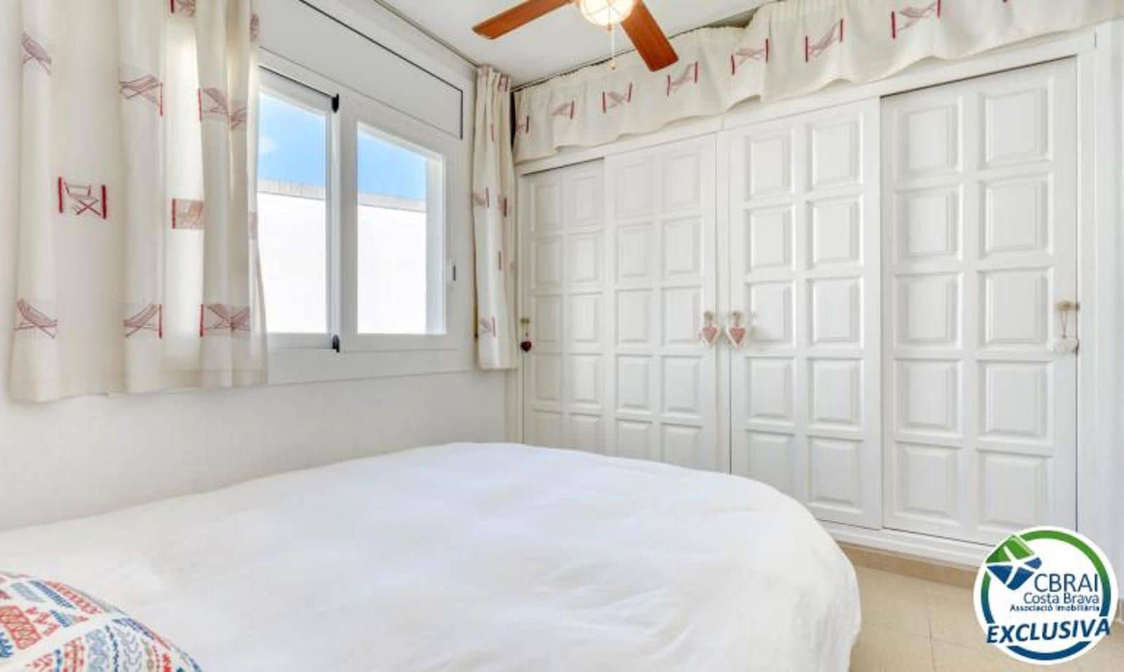 2 makuuhuone Huoneisto myytävänä paikassa Roses - 235 000 € (Ref: 9879419)