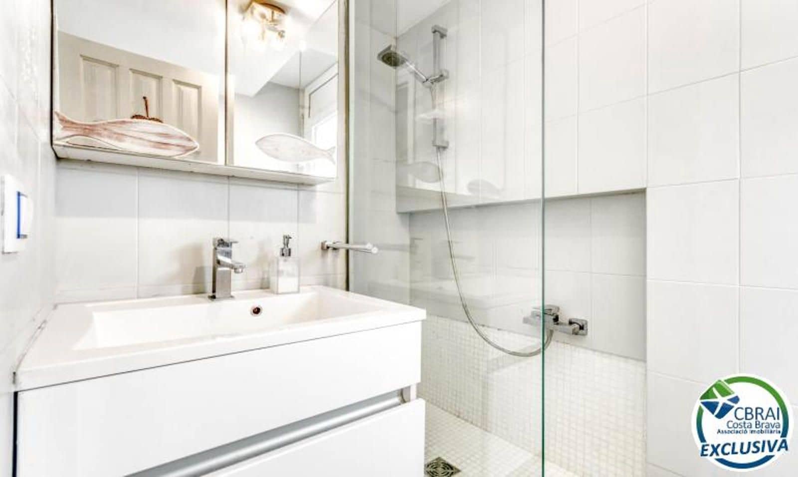 2 makuuhuone Huoneisto myytävänä paikassa Roses - 235 000 € (Ref: 9879419)