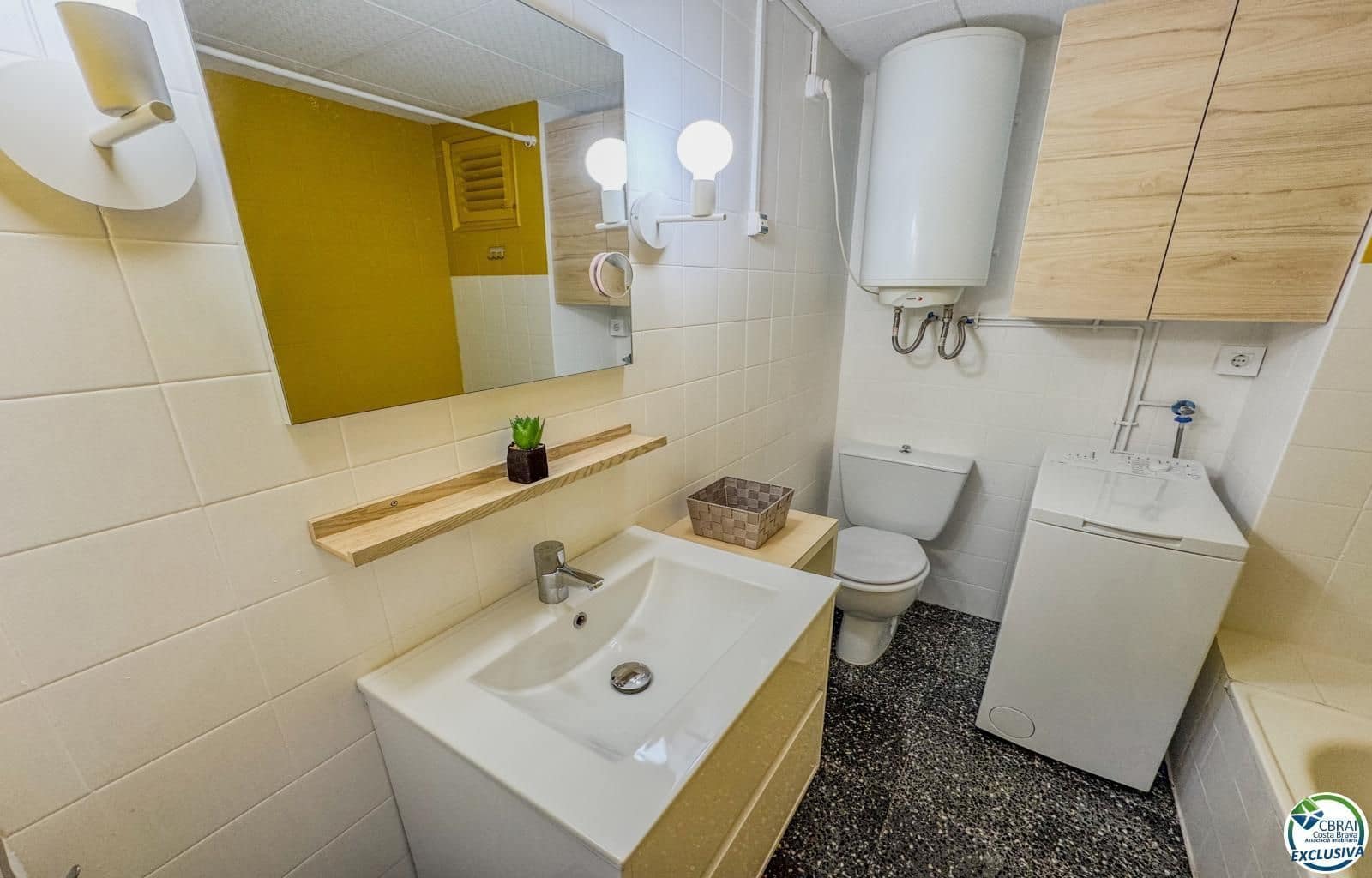 Studio te koop in Roses met zwembad - € 81.000 (Ref: 9879421)