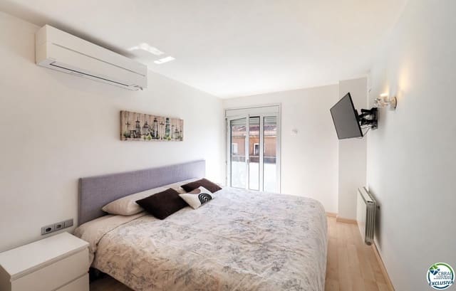 4 quarto Apartamento para venda em Roses com garagem - 398 000 € (Ref: 9879423)