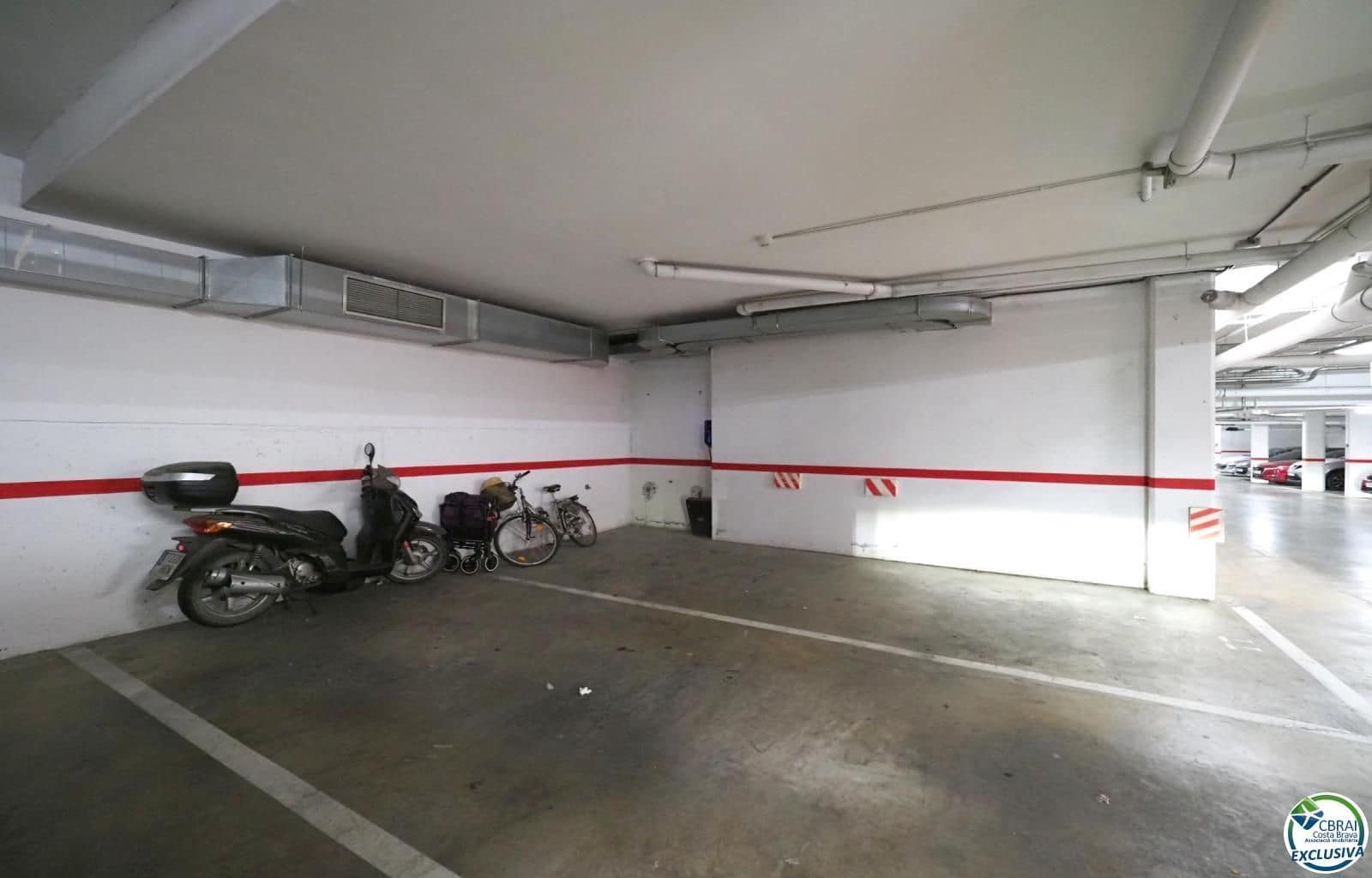 4 slaapkamer Flat te koop in Roses met garage - € 398.000 (Ref: 9879423)
