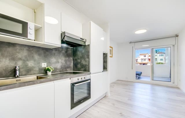 Studio till salu i Empuriabrava, Castelló d'Empúries - 145 000 € (Ref: 9879427)