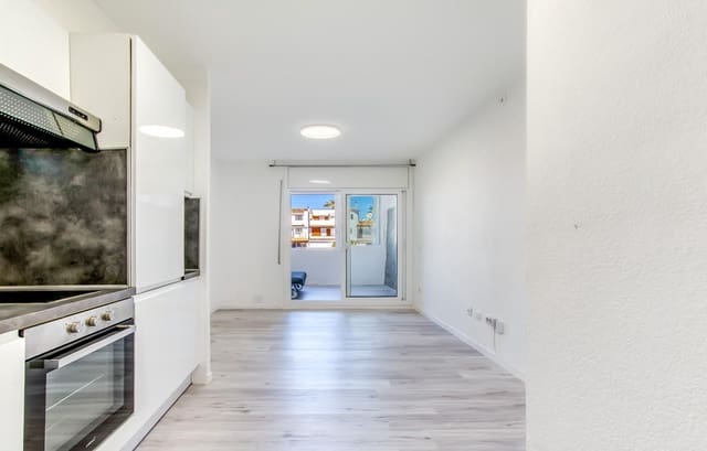 Studio till salu i Empuriabrava, Castelló d'Empúries - 145 000 € (Ref: 9879427)