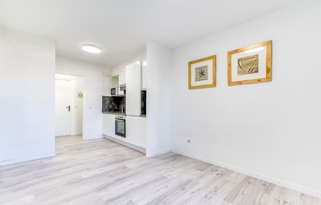 Studio till salu i Empuriabrava, Castelló d'Empúries - 145 000 € (Ref: 9879427)