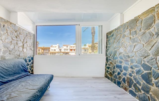 Studio till salu i Empuriabrava, Castelló d'Empúries - 145 000 € (Ref: 9879427)