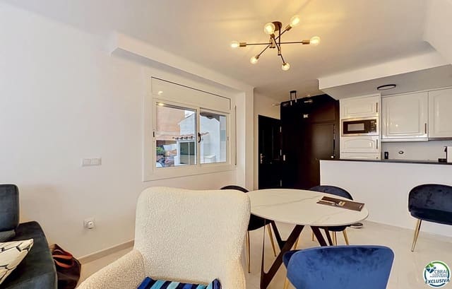 2 soveværelse Byhus til salg i Santa Margarida, Roses med garage - € 299.000 (Ref: 9879441)