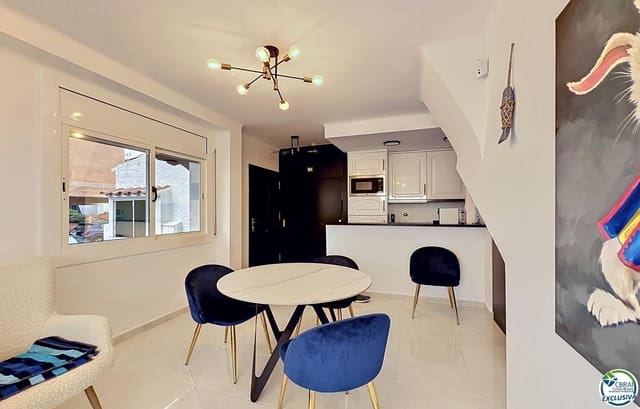 2 soveværelse Byhus til salg i Santa Margarida, Roses med garage - € 299.000 (Ref: 9879441)