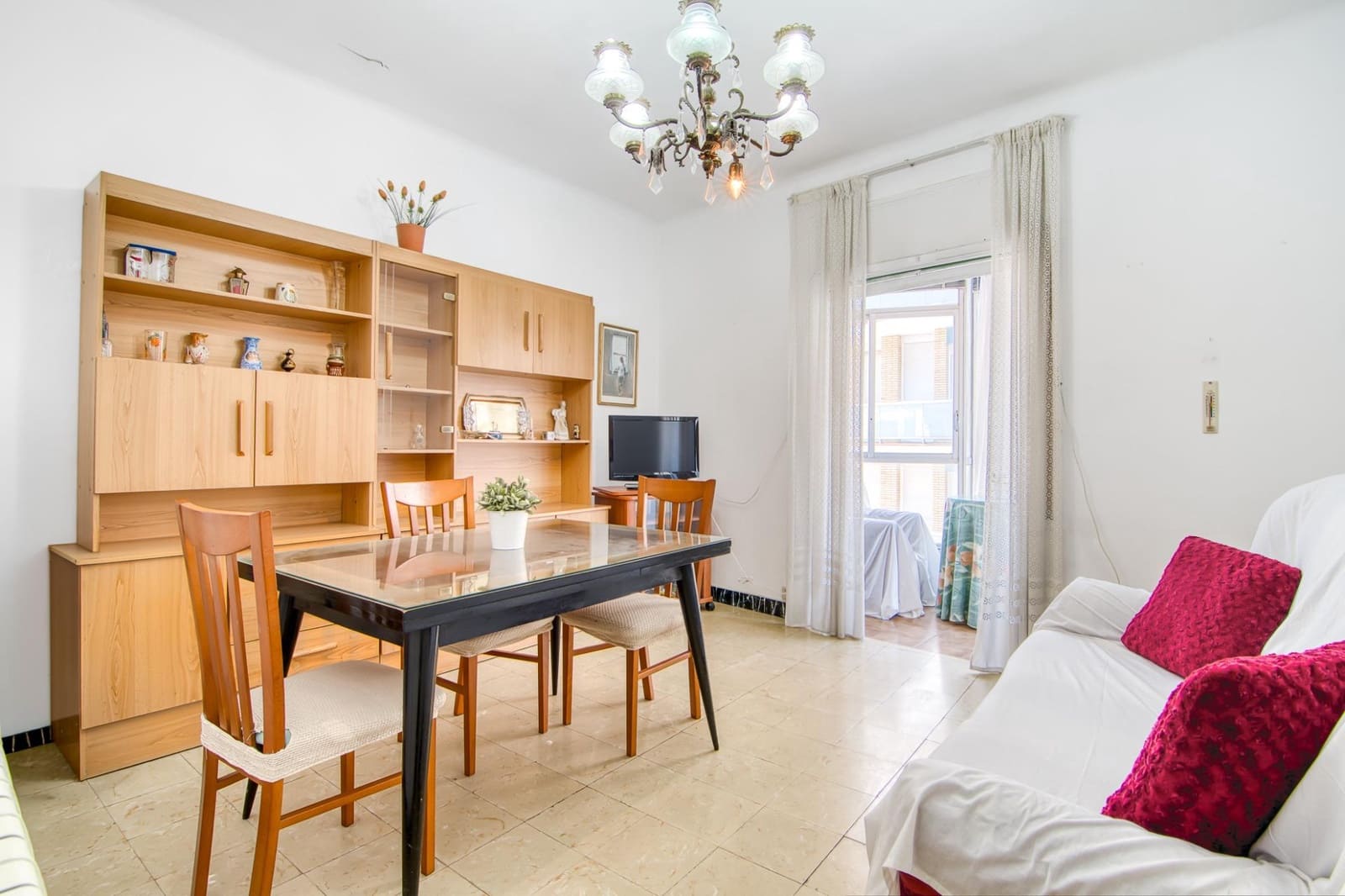 3 slaapkamer Flat te koop in Roses - € 240.000 (Ref: 9879446)