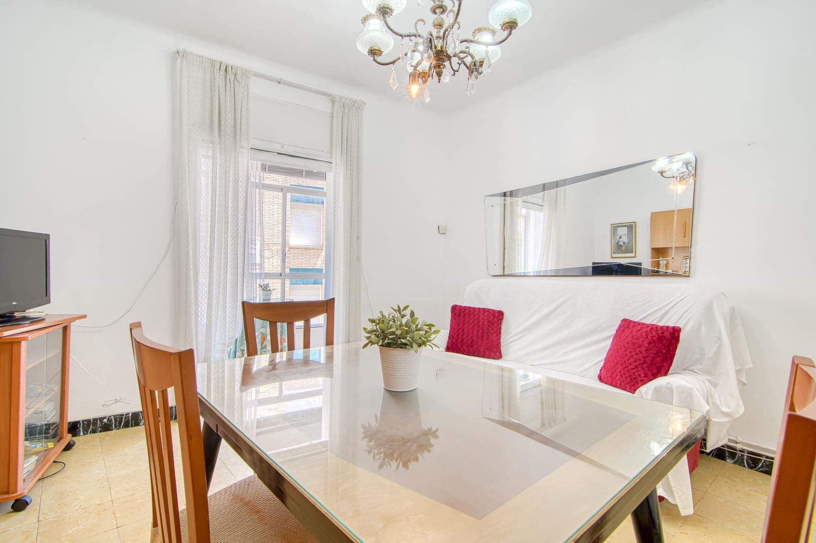 3 slaapkamer Flat te koop in Roses - € 240.000 (Ref: 9879446)