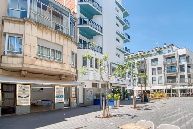 3 makuuhuone Asunto myytävänä paikassa Roses - 240 000 € (Ref: 9879446)